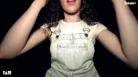 Girl Gets Huge Facial After Risky Public Blowjob