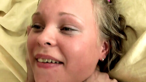 Sinful blonde Alina gets her tiny cuch screwed