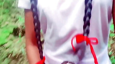 Sri Lankan School Girl Sex Fun in Outdoor