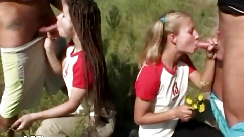 Teenies fuck everywhere  DVD